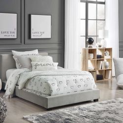 Girls Twin Bed - Ashley Furniture