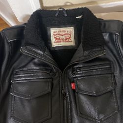 Levi’s Black Jacket (M)