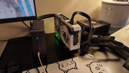 Minisforum UM790 pro AMD mini PC with ddr5 32gb ram