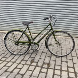Beautiful Raleigh Bike  54cm