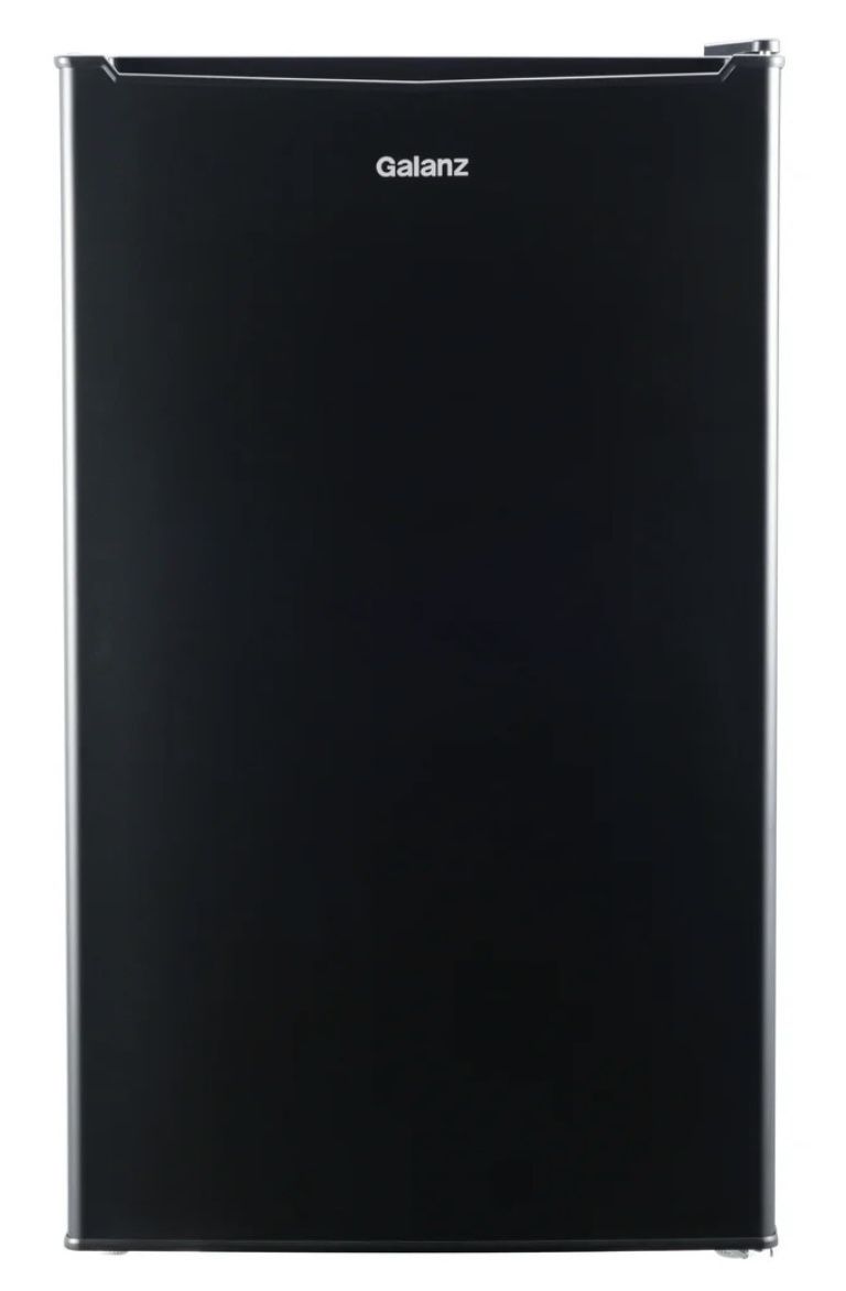 Galanz 3.3 Cu ft One Door Mini Fridge, Black Estar, New
