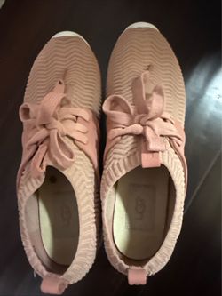 UGG Threadlite Sneakers size 7