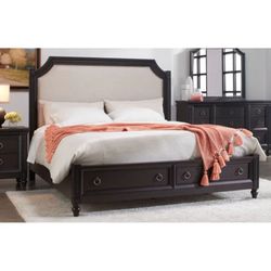Raymour & Flanigan Donatella Queen Platform Storage Bed Frame and Bunkie Board (MSRP $1,101)