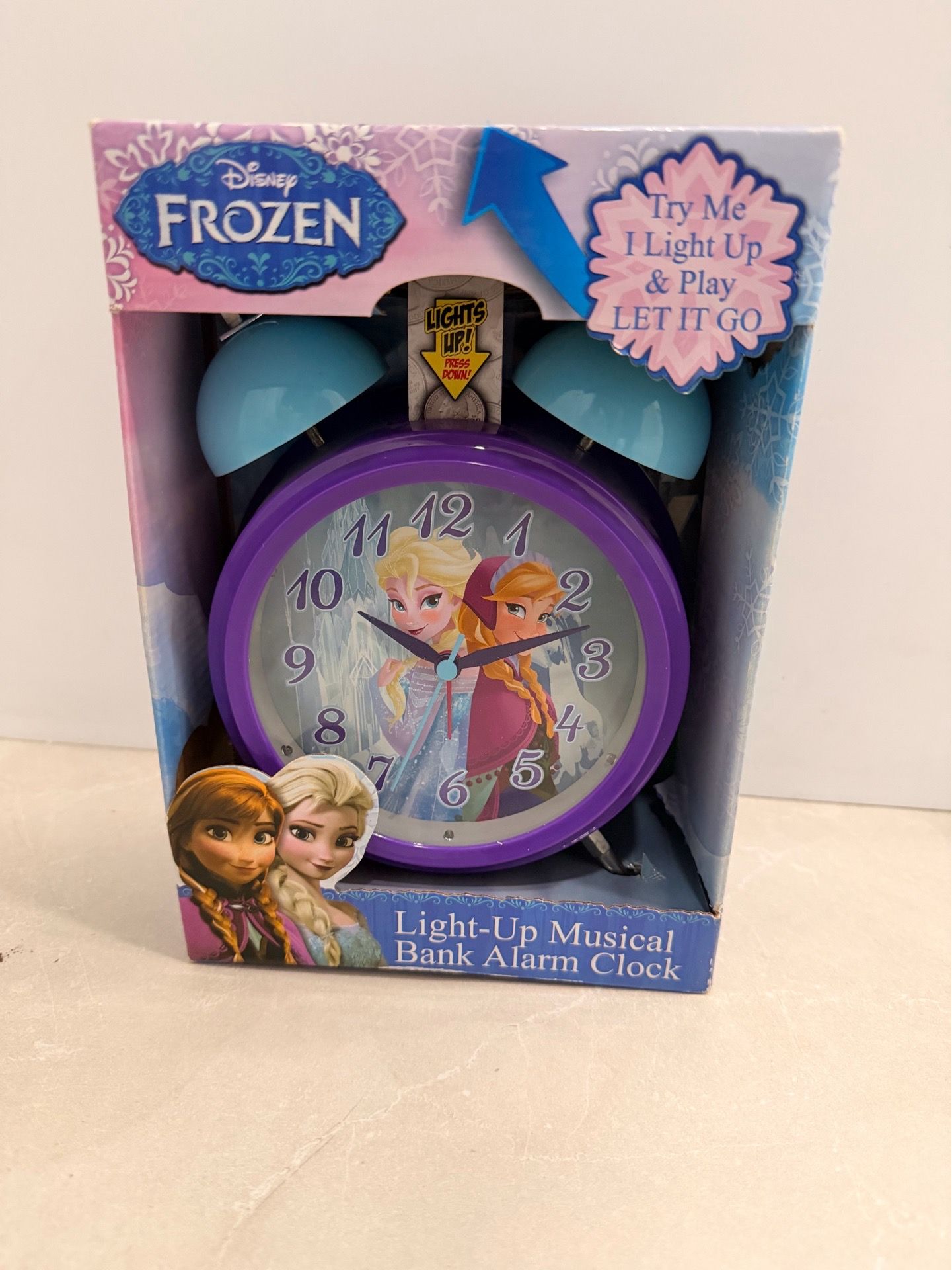 Disney Frozen Light Up Musical Alarm Clock Elsa Anna NEW in box