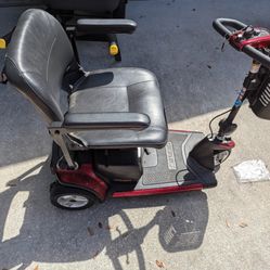 Three wheel gogo, elite traveler, plus