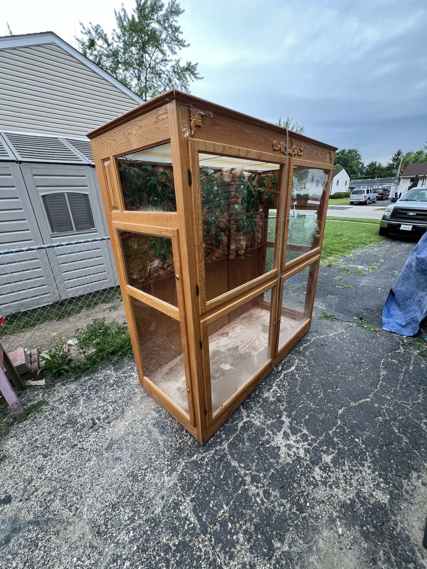 Wooden birdcage