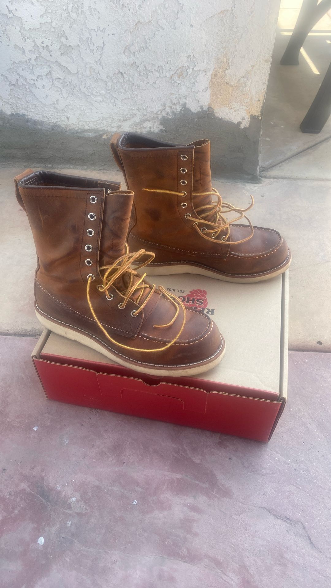 Red Wing Men’s Boots Size 8