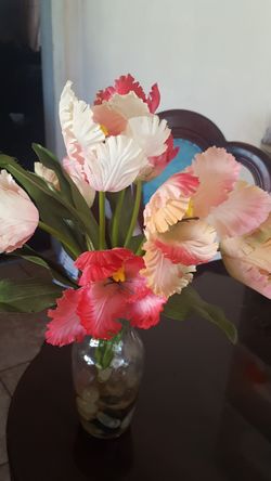 florero con flores