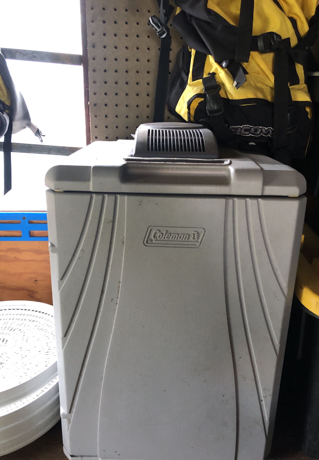 Coleman PowerChill iceless Hot/cold Thermoelectric Cooler