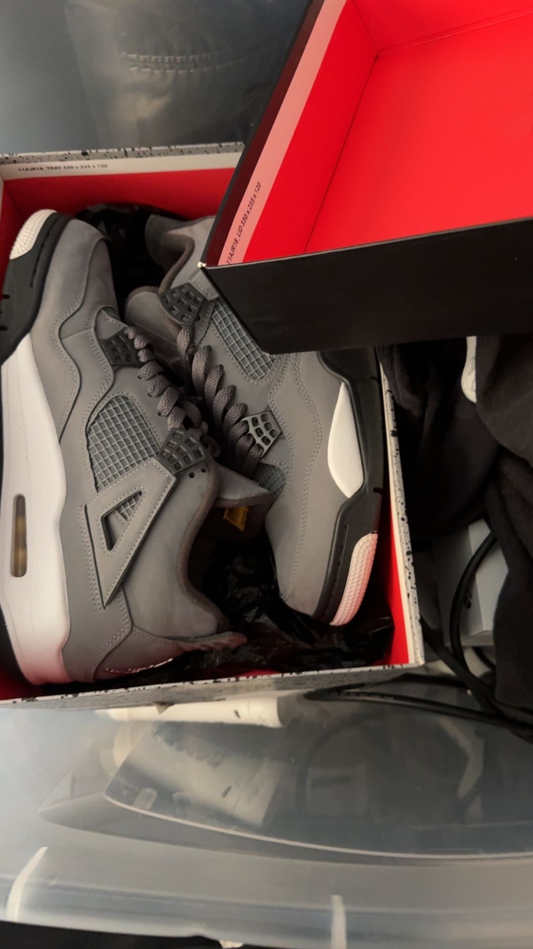 Jordan 4 Cool Grey