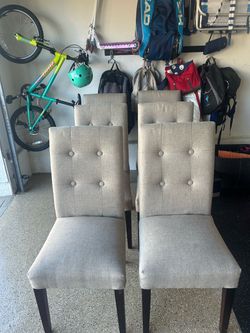 Set of 6 dining chairs
