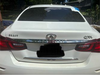 2015 Infiniti q70 trunk