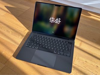 MacBook Pro m4 14" 2024 24gb ram