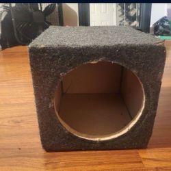 Subwoofer Box  Pickup/Park Forest IL. $45