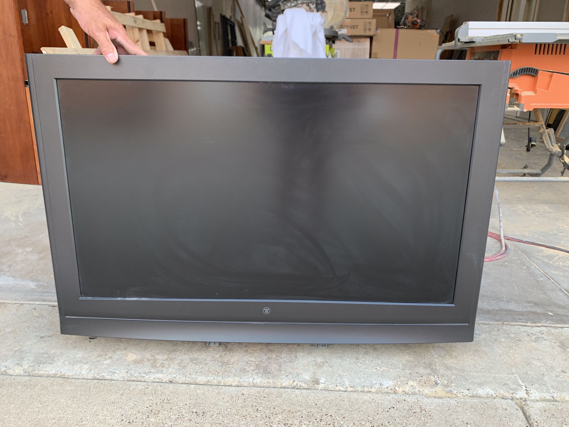 LCD TV 42in