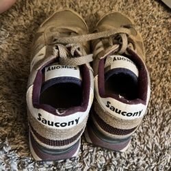Boys Saucony Shoes Size 4 