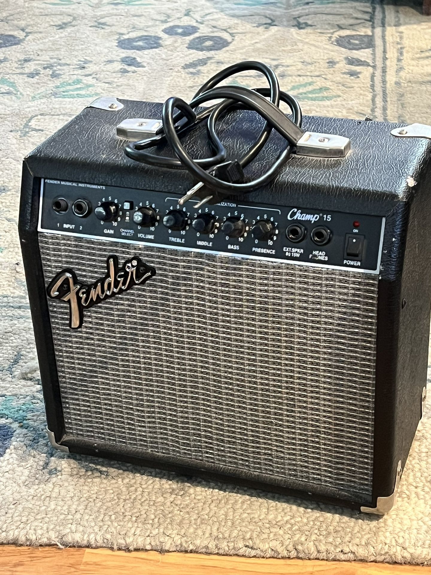 Pre Owned Fender 15 Watt Amp In Excellent Condition