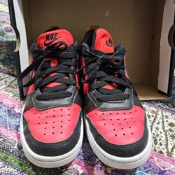 Nike Shoes Size 4 Youth