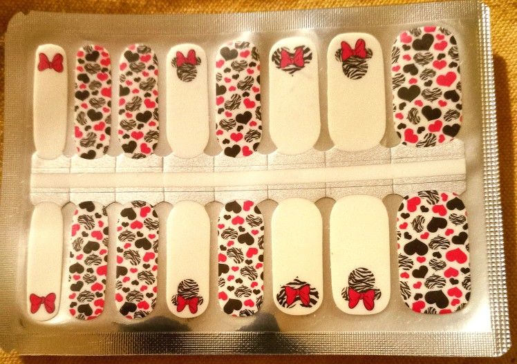 Minnie Zebra!FFBoutique Nail Polish Strip!Free Sample/Entries!