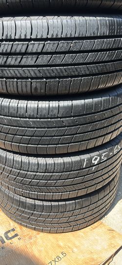 Set Of Tires (4) 195-65-15 Michelin