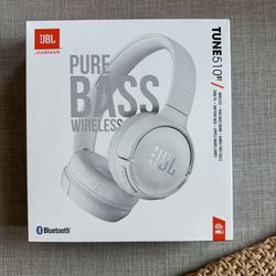 JBL Wireless Headphones With Purebass - Brand New!