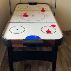 Air Hockey Table