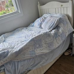 Twin Bed w/trundle with Mattress