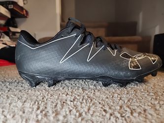 Under Armour Nitro Low MC football cleats