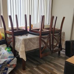 Kitchen Table With 3 Chairs