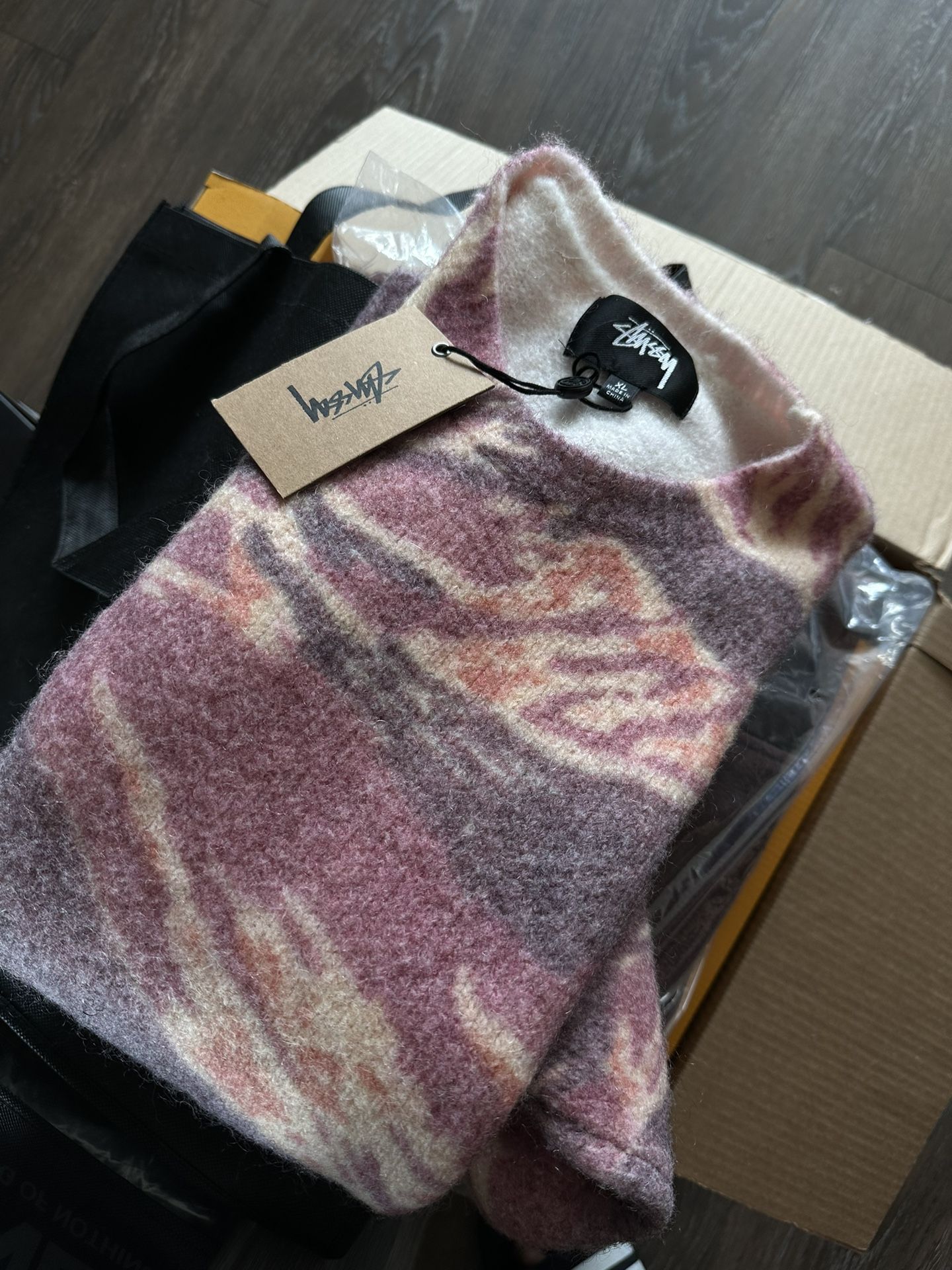 トップス STUSSY TIGRIS PRINT SWEATER 22aw Stussy 22AW TIGRIS PRINT SWEATER