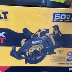 Worm Cir Saw W Battery And Charger