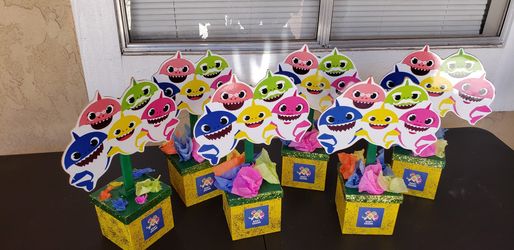 Baby Shark Table Centers