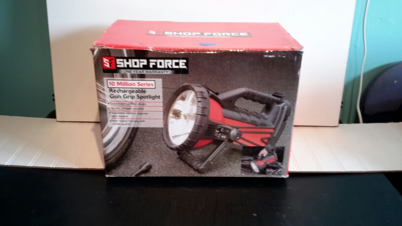 SHOP FORCE 10 MIL LUMEN RECHARGEABLE SPOTLIGHT