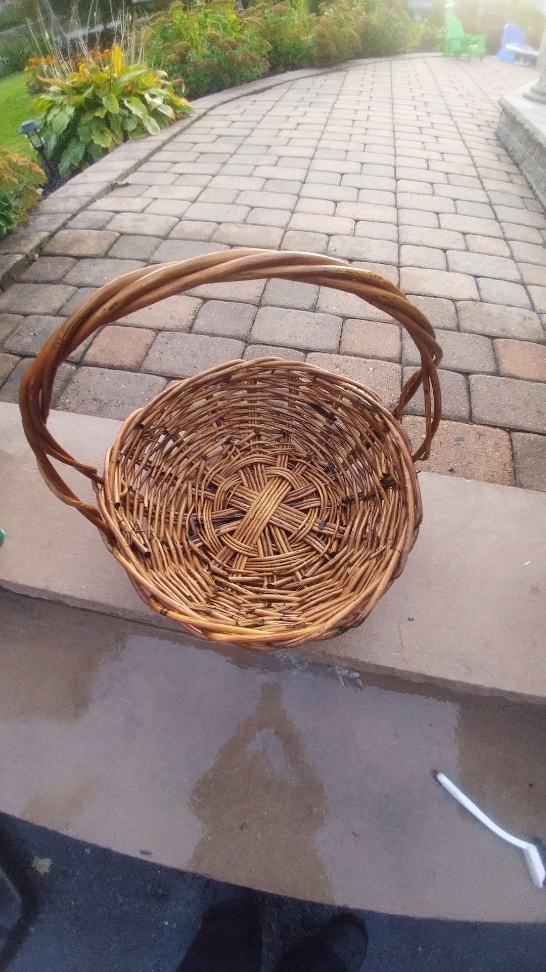 Wicker basket