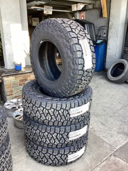 35x12.50r17 Toyo Open Country R/T Trail