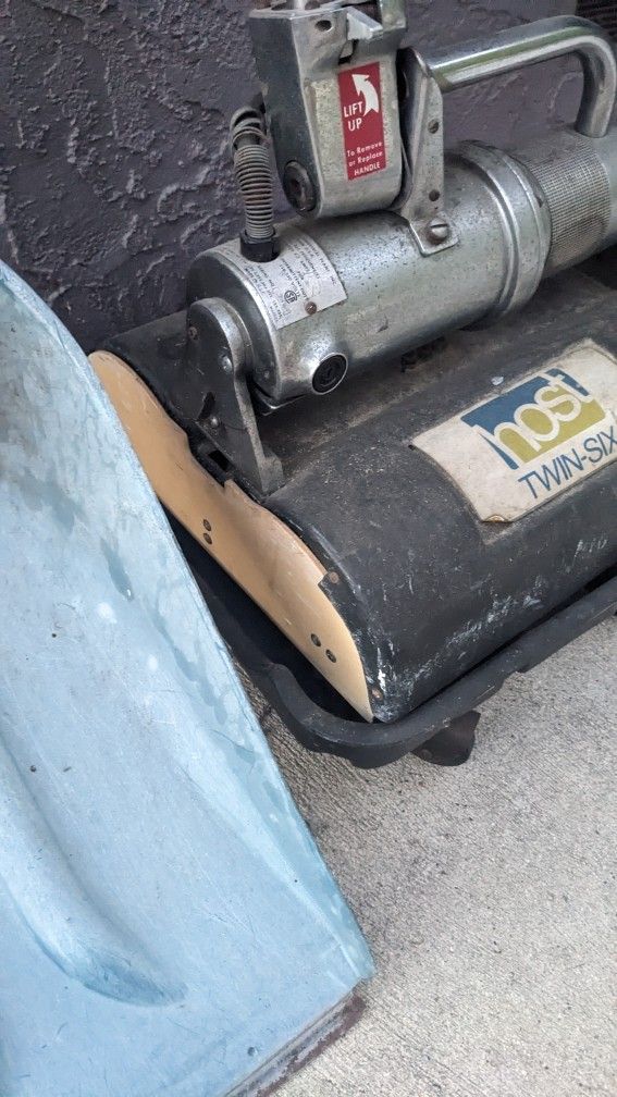 Host Twin-Six Carpet Cleaning Machine