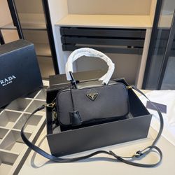 Leather Shoulder Bag 