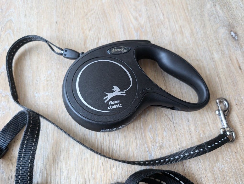 New FLEXI Leash, Medium Size