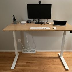 Jarvis Uplift Standing Desk