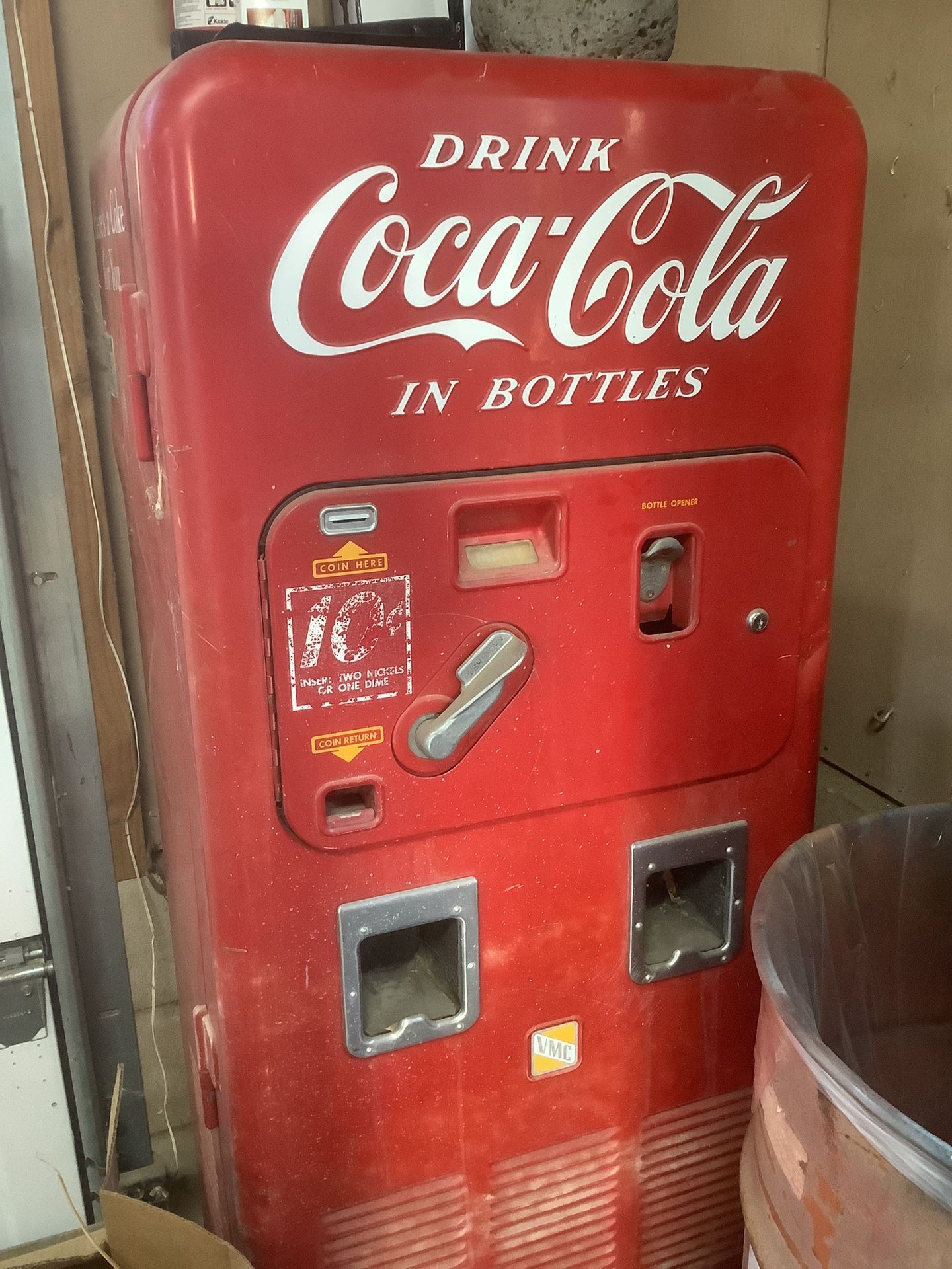 old-coke-vending-machine-for-sale-in-willow-springs-ca-offerup