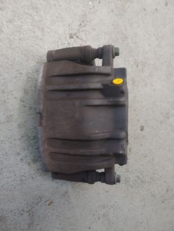 2016 dodge charger calipers