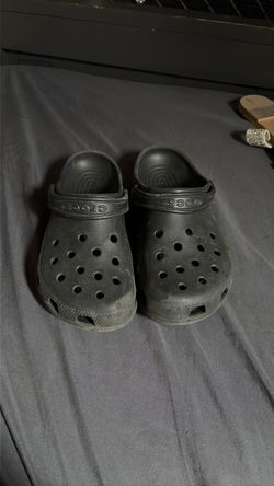 Black crocs
