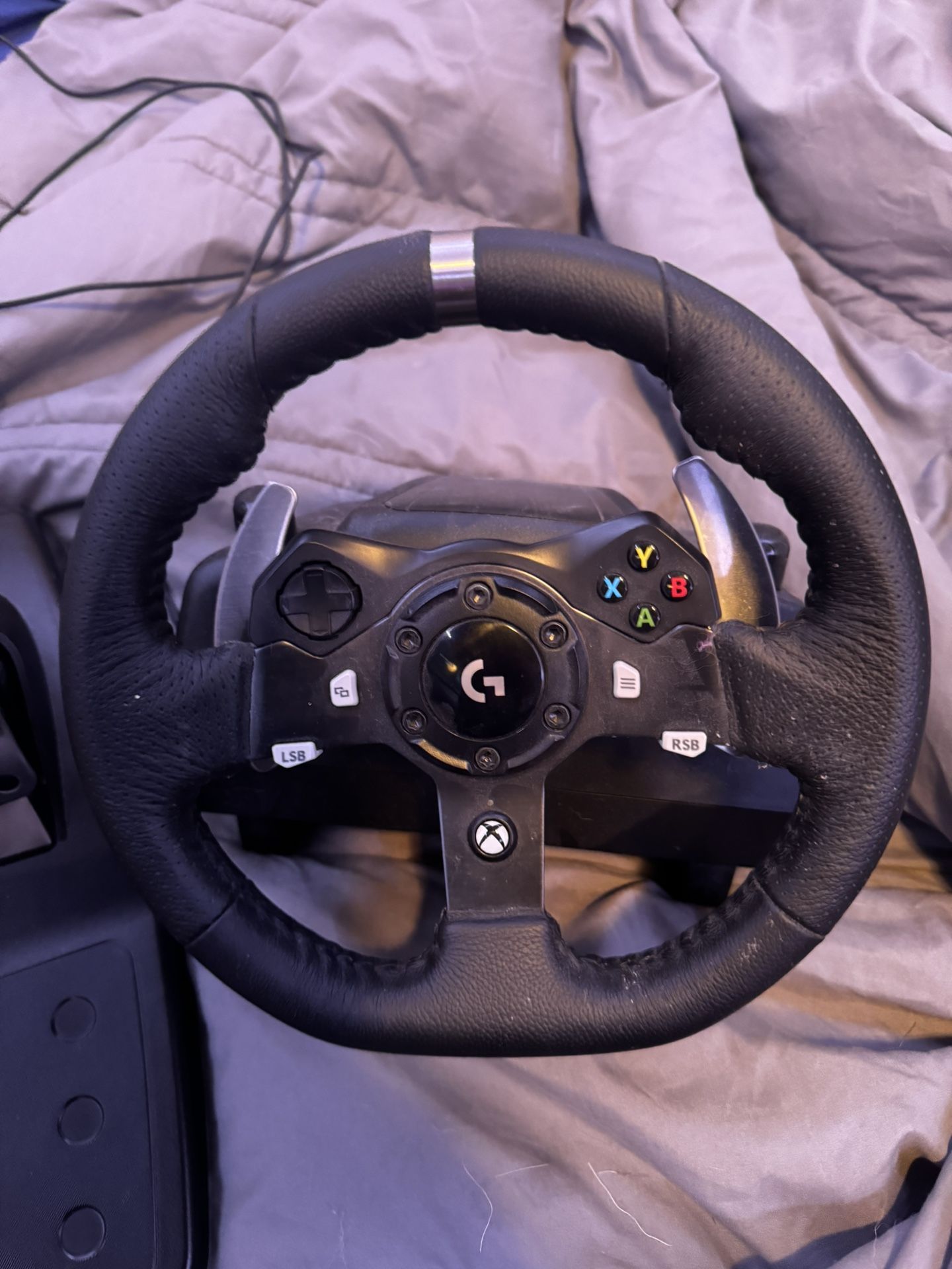 Xbox Steering Wheel I Barley Use It Its Brand New Only Used Once