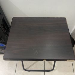 wooden table 