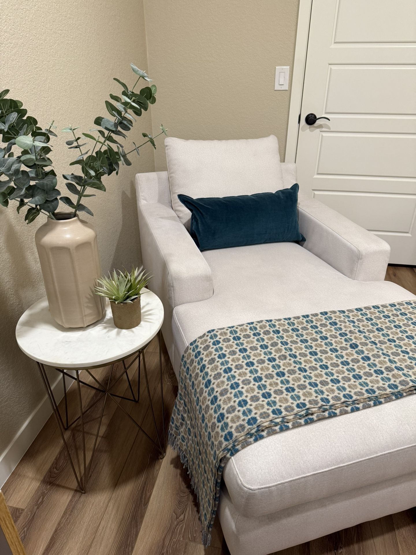 Sofa/Chaise
