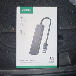 UGREEN USB 3.0 Hub 4 Ports 