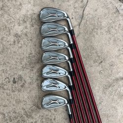 Dunlop Explosive Distance Iron Set 9,8,7,6,5,3,P Wedge