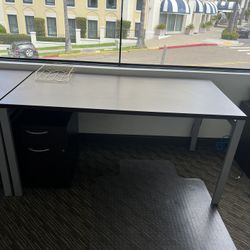 Desk (pick up and cash only) La Jolla 