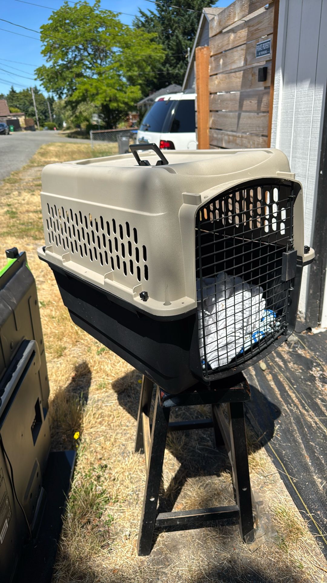 Cat or Small Dog Carrier 24” X 16”