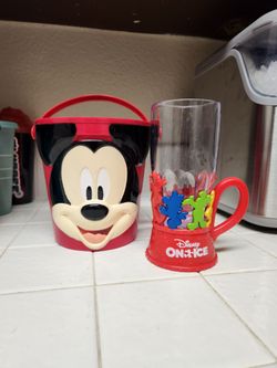 DISNEY ON ICE Merch